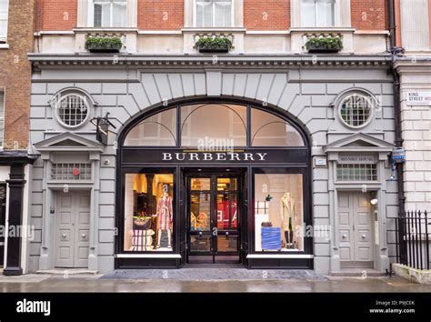 sacchetto negozio burberry|burberry shop londra.